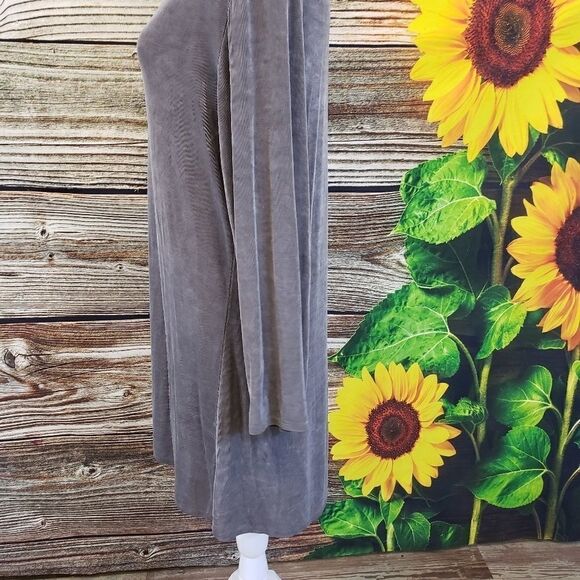 Vikki Vi maxi soild gray dress - Picture 3 of 6